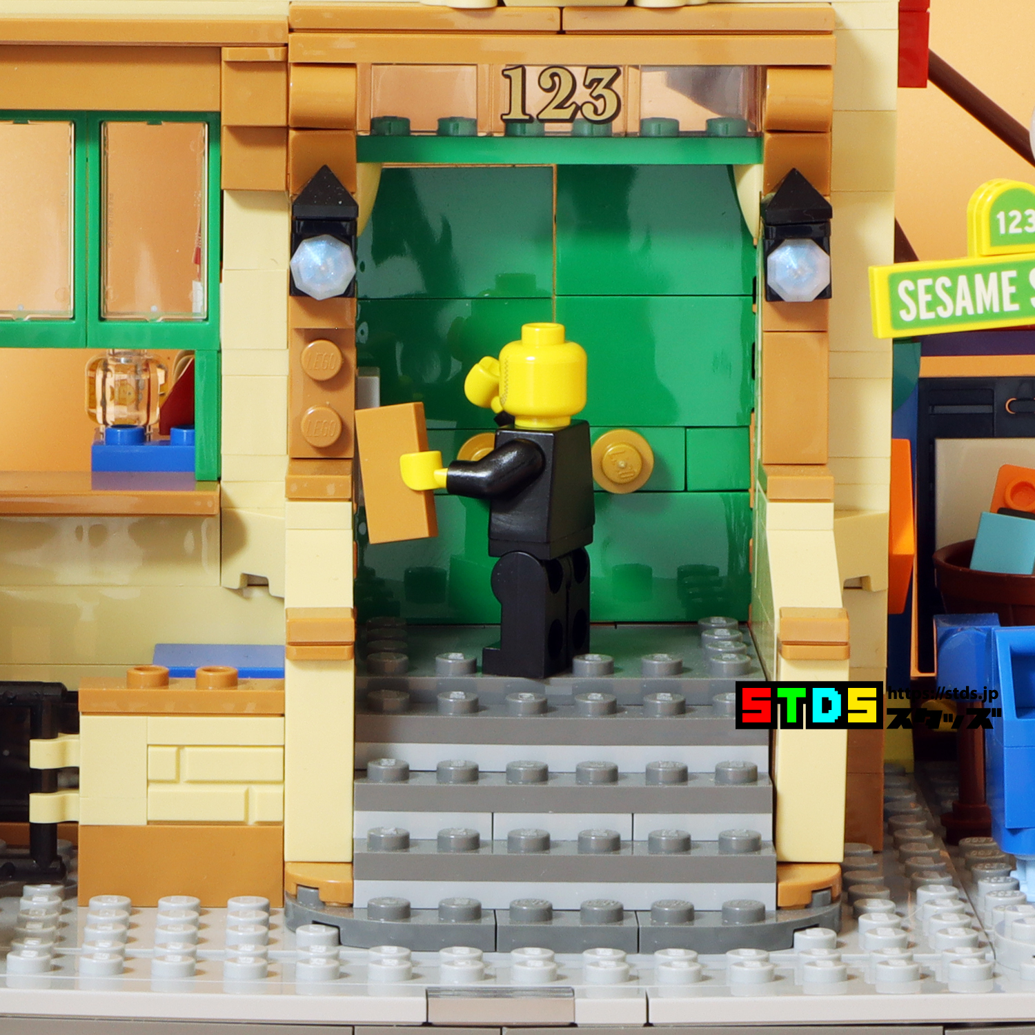 LEGO 21324 Sesame Street Review with Jason Statham and a Cat