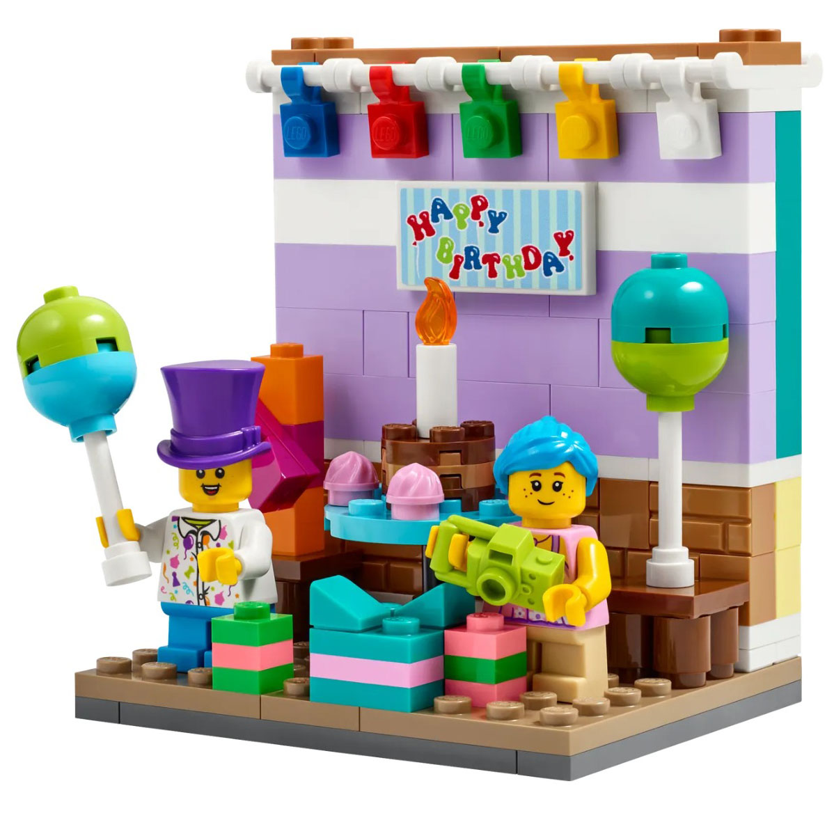 VIP Reward 40584 Birthday Diorama Now Available on LEGO