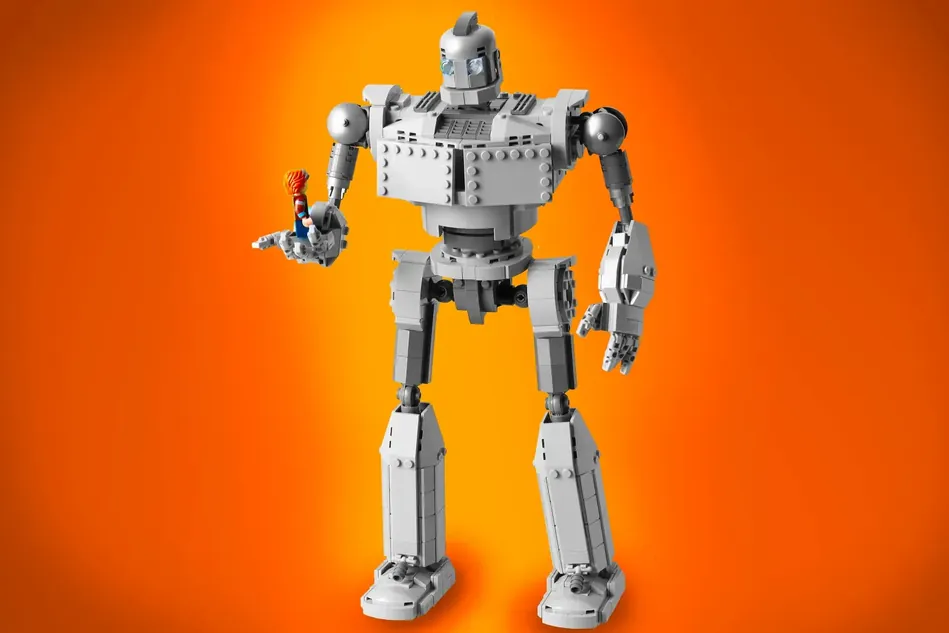 THE IRON GIANT 10K Design Advanced to LEGO(R)IDEAS 2023 1st Review