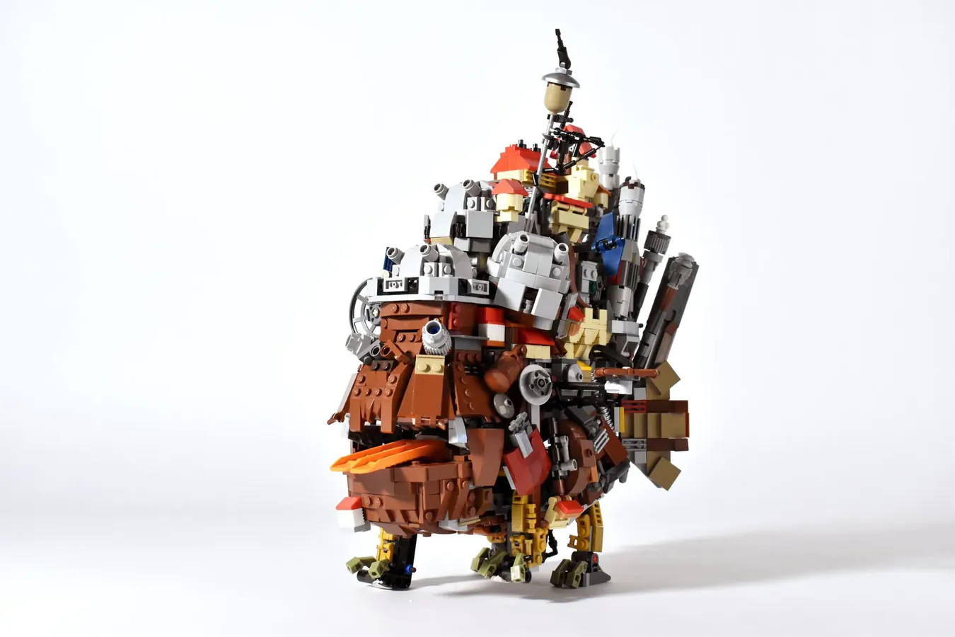 MOTORIZED HOWL'S MOVING CASTLE | LEGO(R)IDEAS 10K Design for 2023 1st Review