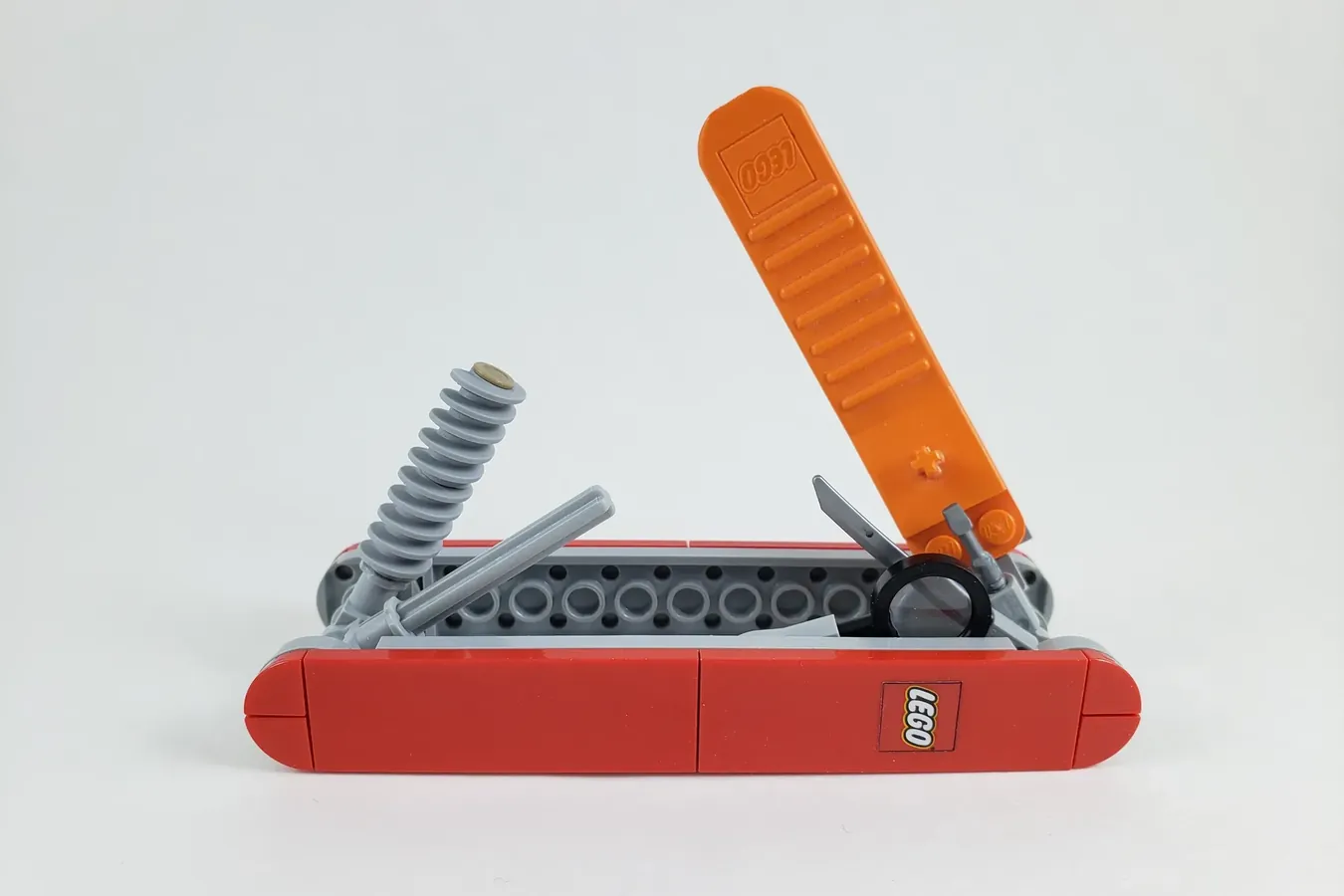 MULTI-TOOL 10K Design Advanced to LEGO(R)IDEAS 2023 1st Review