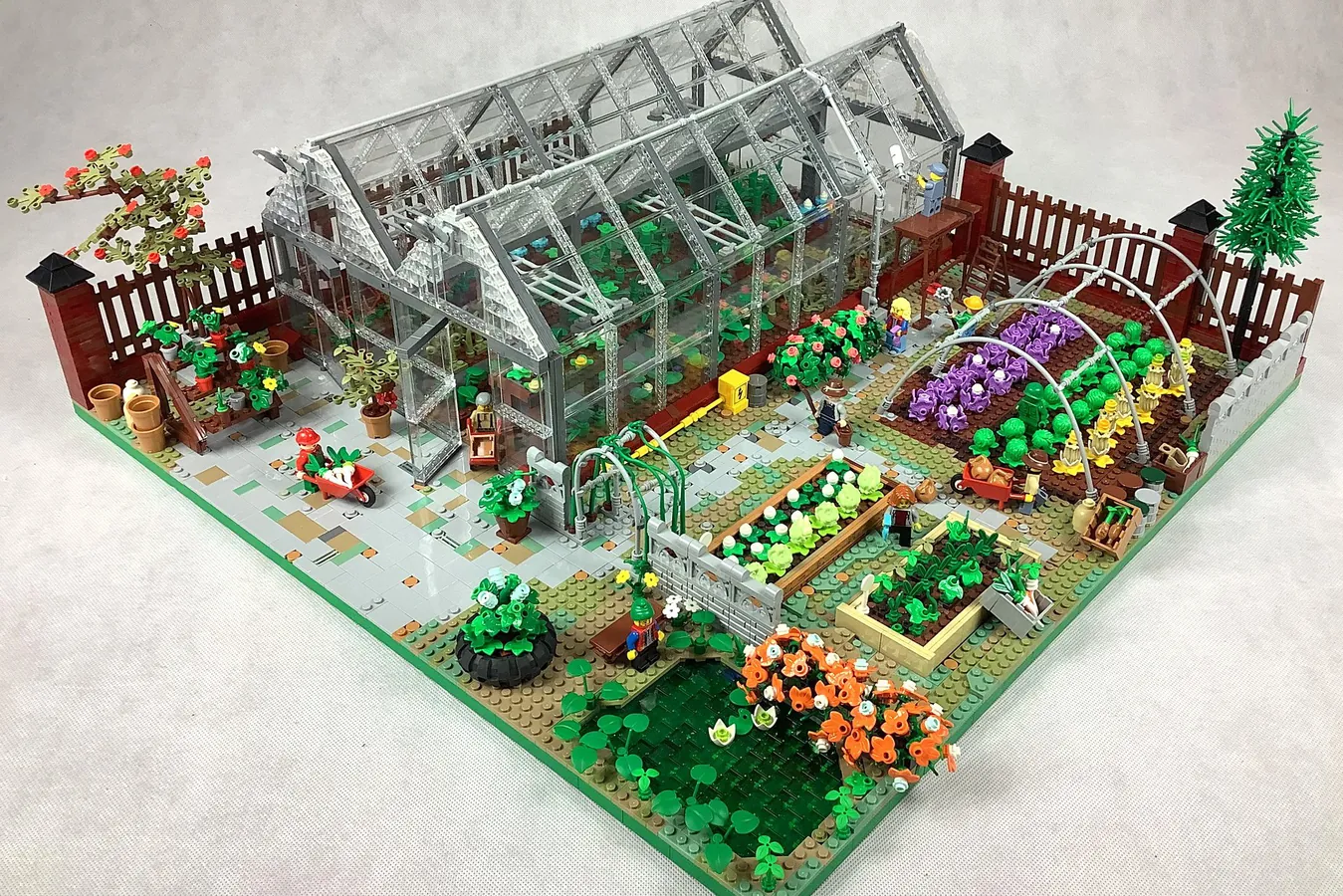 THE GARDEN AND GREENHOUSE Achieves 10K Support on LEGO IDEAS