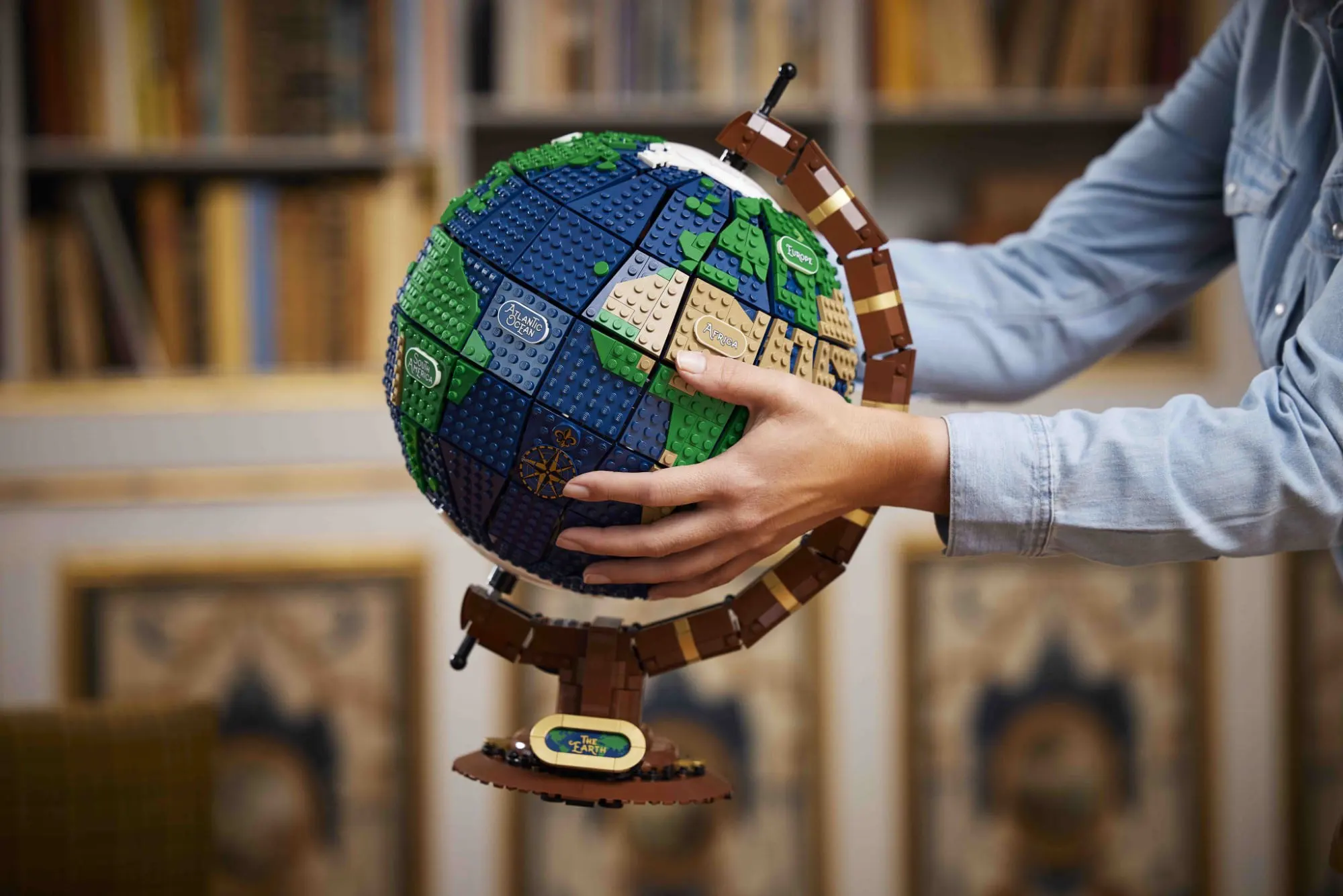 LEGO IDEAS 21332 Globe Officially Revealed | New Product for Feb. 1st 2022
