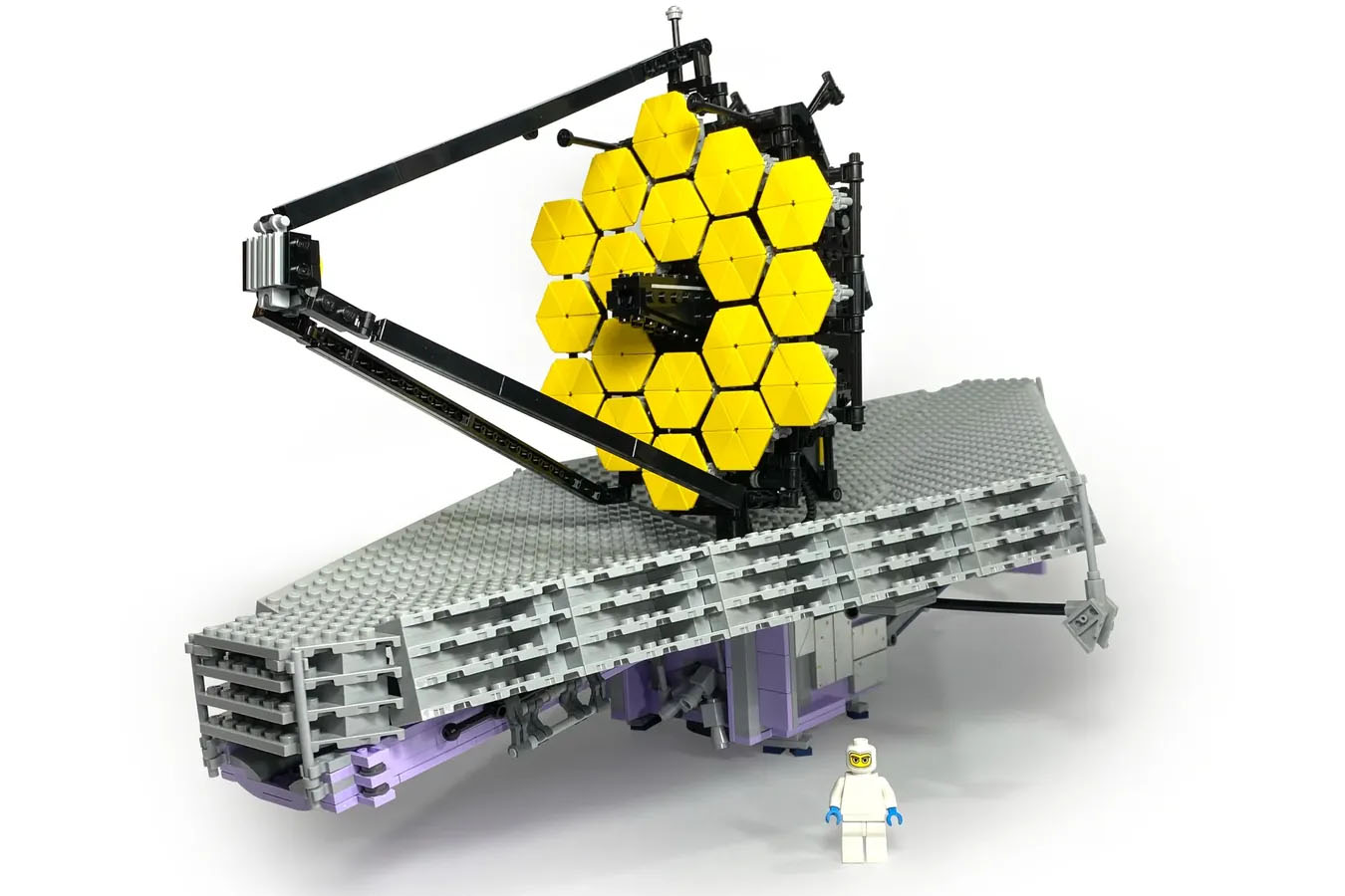 JAMES WEBB SPACE TELESCOPE Achieves 10K Support on LEGO IDEAS