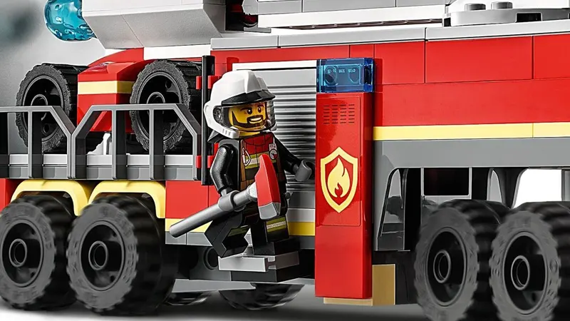 LEGO EMERGENCY BOX Achieves 10K Support on LEGO IDEAS