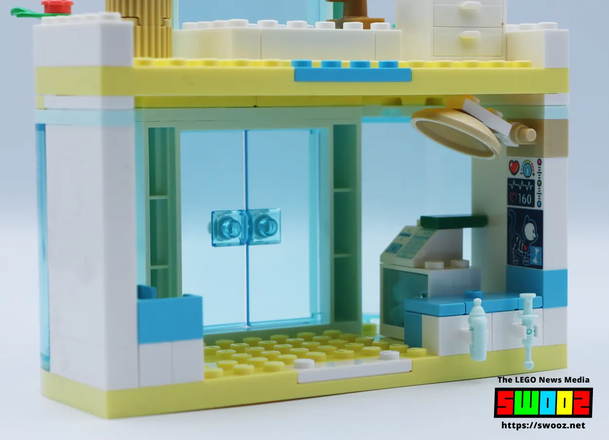LEGO 41695 Pet Clinic with New Double Doors Review | Statham and Cat Appear