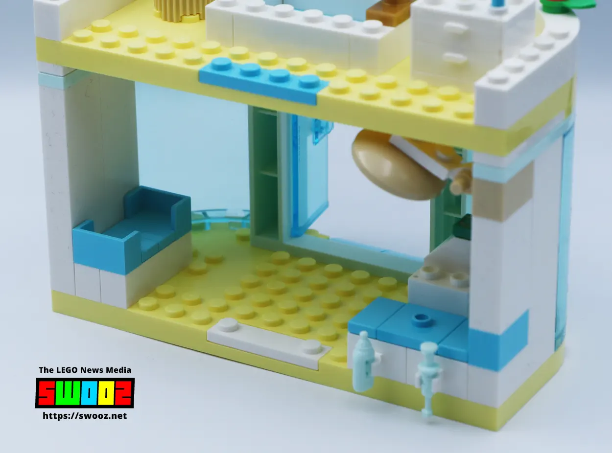 LEGO 41695 Pet Clinic with New Double Doors Review | Statham and Cat Appear