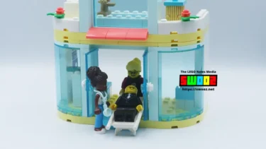 LEGO 41695 Pet Clinic with New Double Doors Review | Statham and Cat
