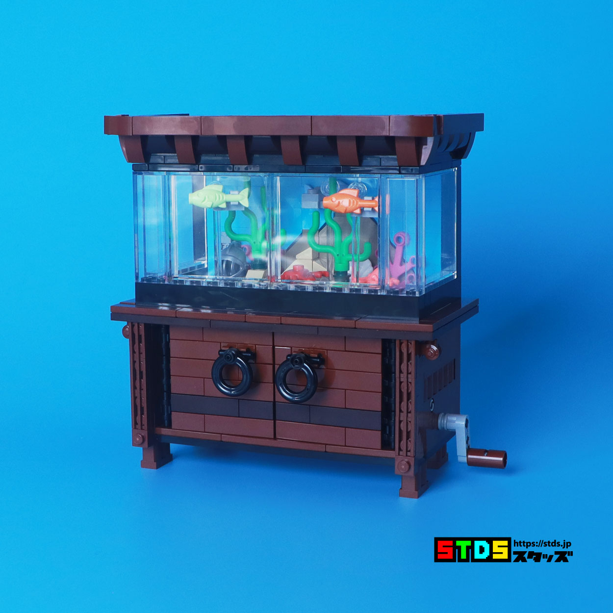 Fish Swim So Fast! LEGO Bricklink 910015 Clockwork Aquarium Review