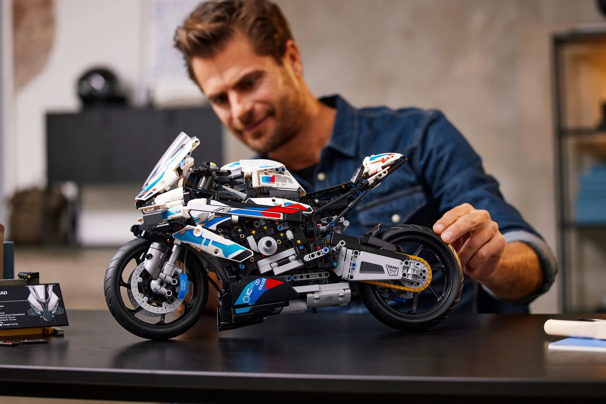 LEGO BMW M 1000 RR New Products for Jan. 1st 2022