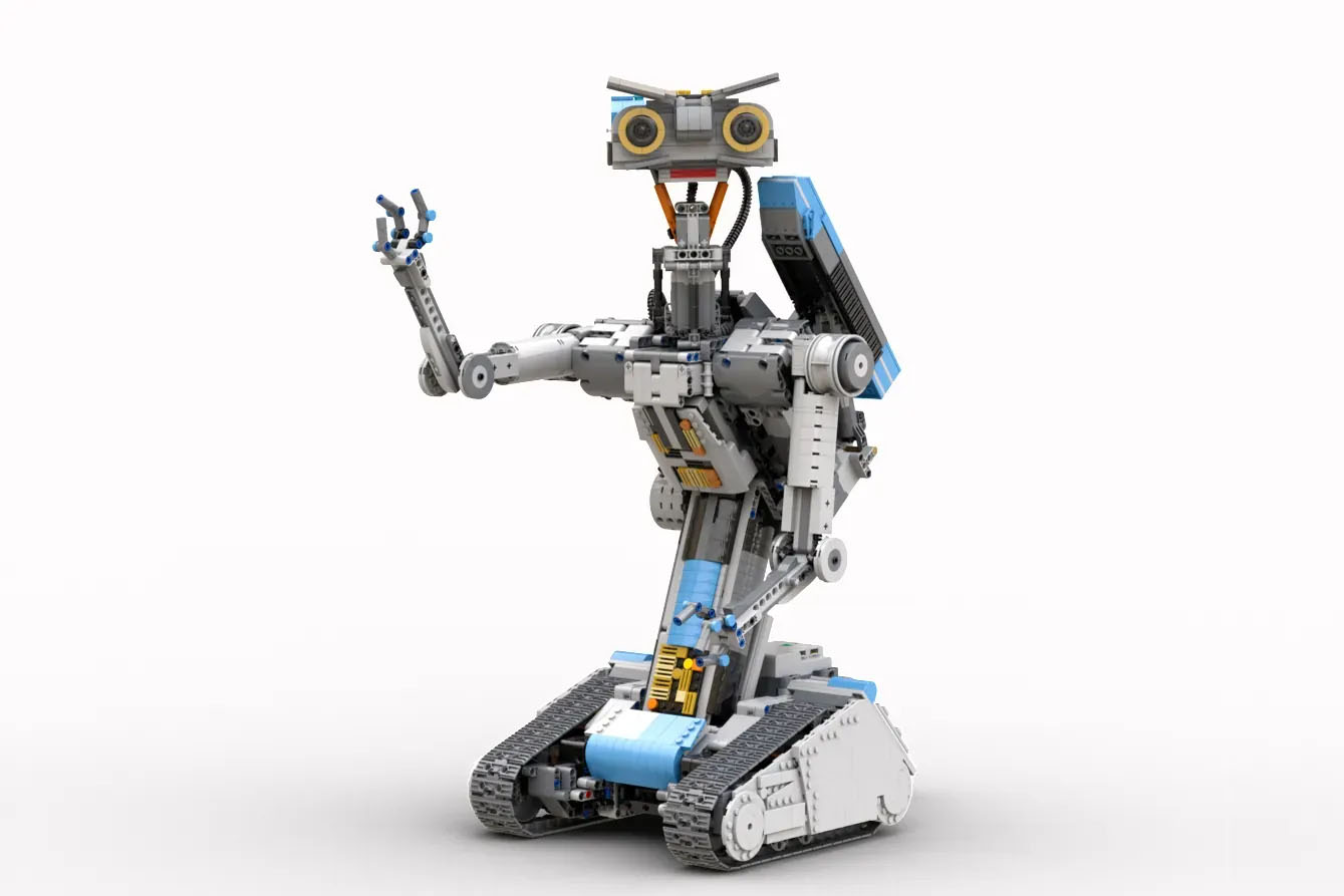  MOTORIZED JOHNNY 5 Achieves 10K Support on LEGO IDEAS