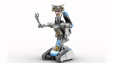 MOTORIZED JOHNNY 5 Achieves 10K Support on LEGO IDEAS