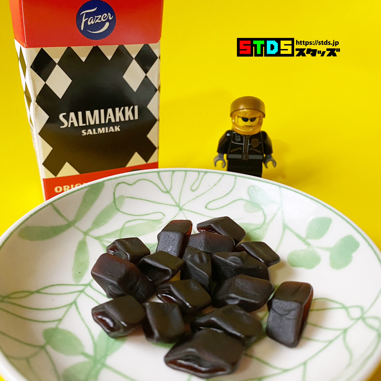 Expressing the Awful Taste of World Famous Salmiakki with LEGO